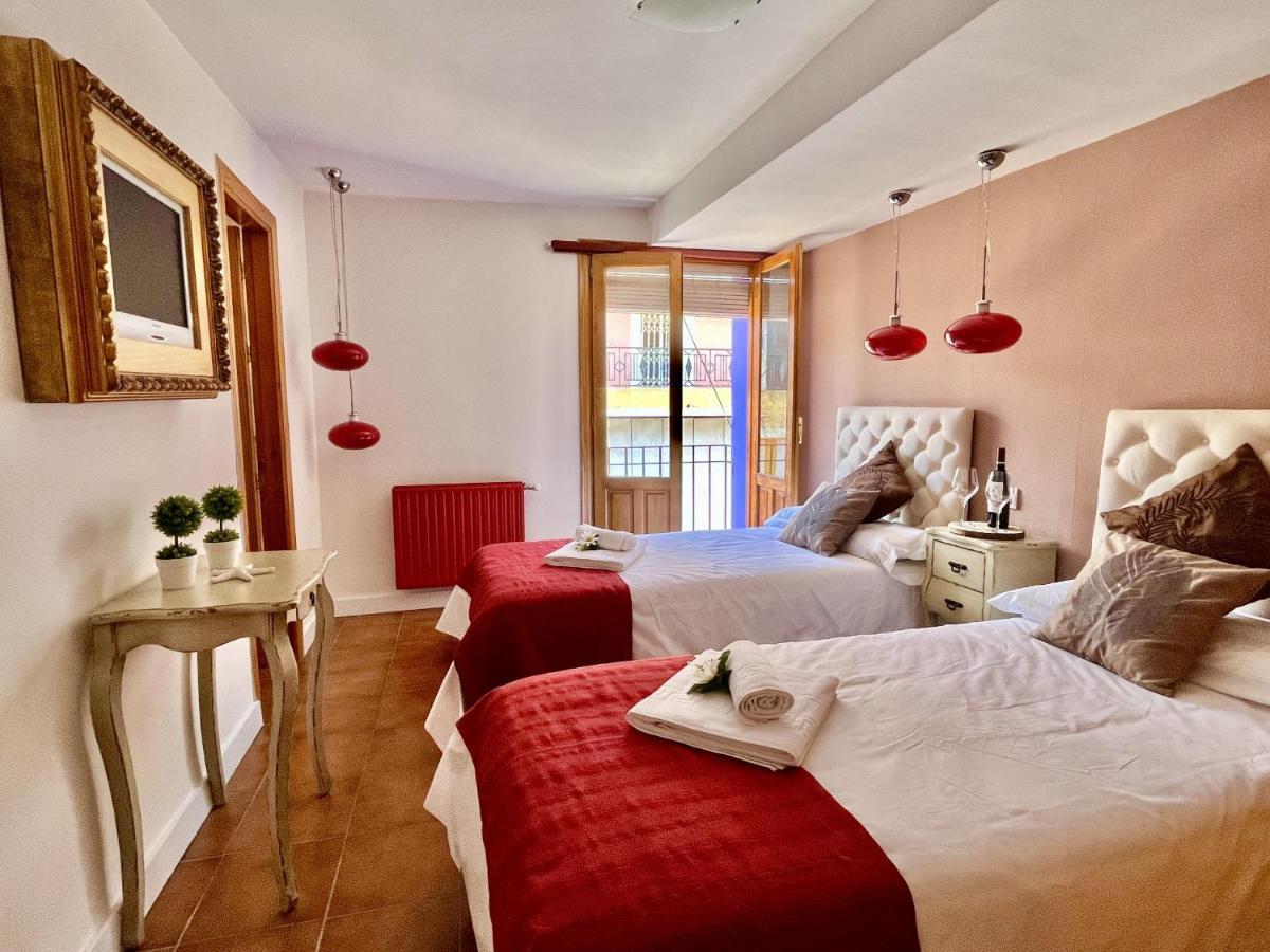 Hostal Nomadas By Gloove ビジャルバ・デ・ラ・シエラ エクステリア 写真